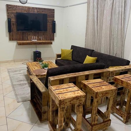 Kc Homes Tours &Travels Mombasa Eksteriør billede